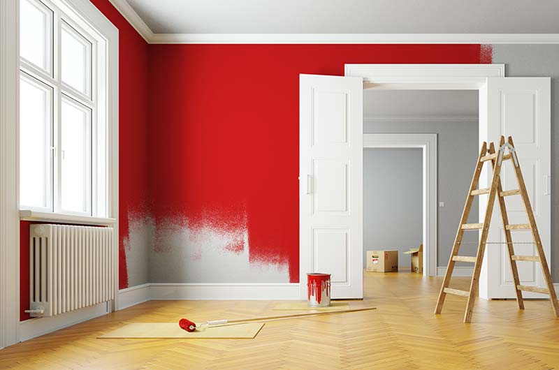 mur intérieur repeint en rouge